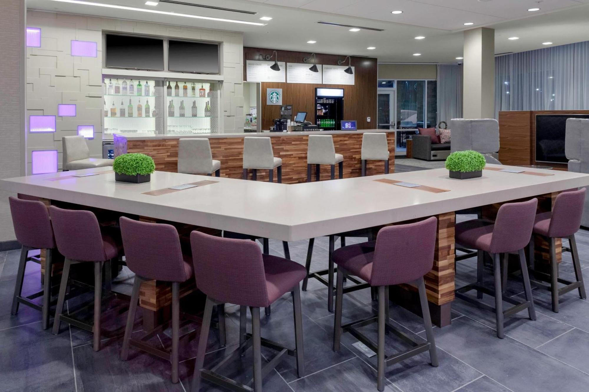 Hotel Courtyard By Marriott St. Louis West County Town and Country Exterior foto